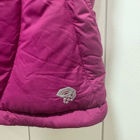MOUNTAIN HARDWEAR Pink Quilted Down Filled Zip Drawstring Vest Size Small *flaw - Picture 7 of 8